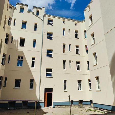 Апартаменты Apartament Wybickiego Познань Экстерьер фото