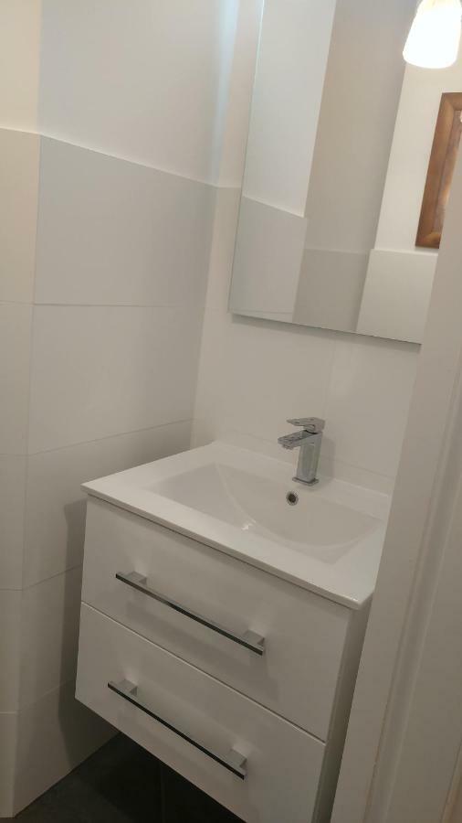 Апартаменты Apartament Wybickiego Познань Экстерьер фото